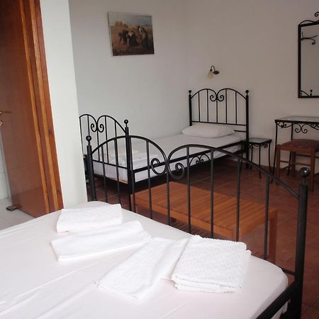 Petrouda'S Apartments ซาโมทราคี ภายนอก รูปภาพ
